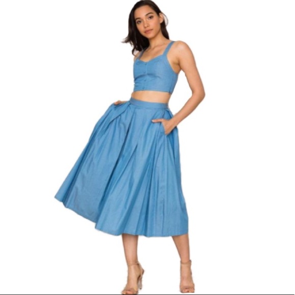 Yumi Kim Crop chambray Top with zipper & elastic - Picture 2 of 8